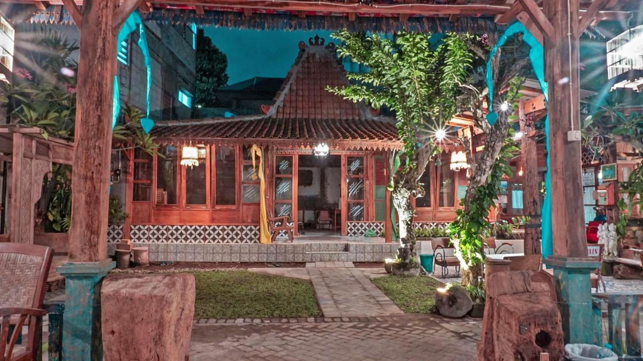 Budarno Homestay Kejayan エクステリア 写真