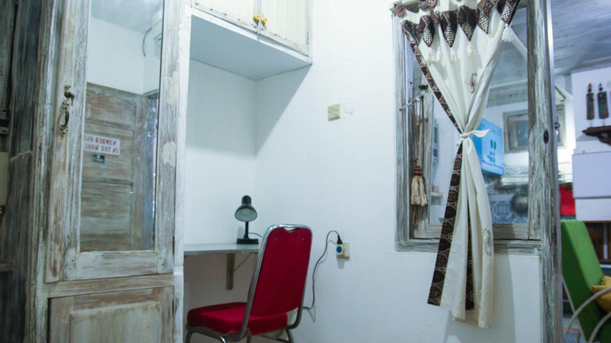 Budarno Homestay Kejayan 部屋 写真